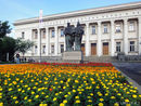 Kyrill und Method vor der bulgarischen Nationalbibliothek in Sofia